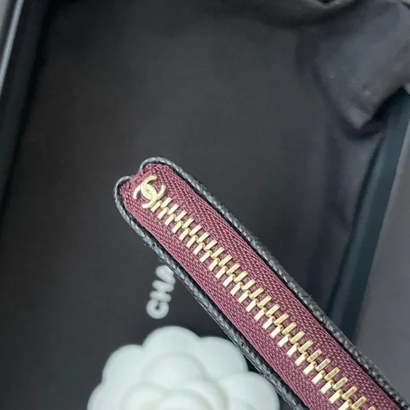 BNIB Chanel quilted mini pouch o case - Picture 2 of 2
